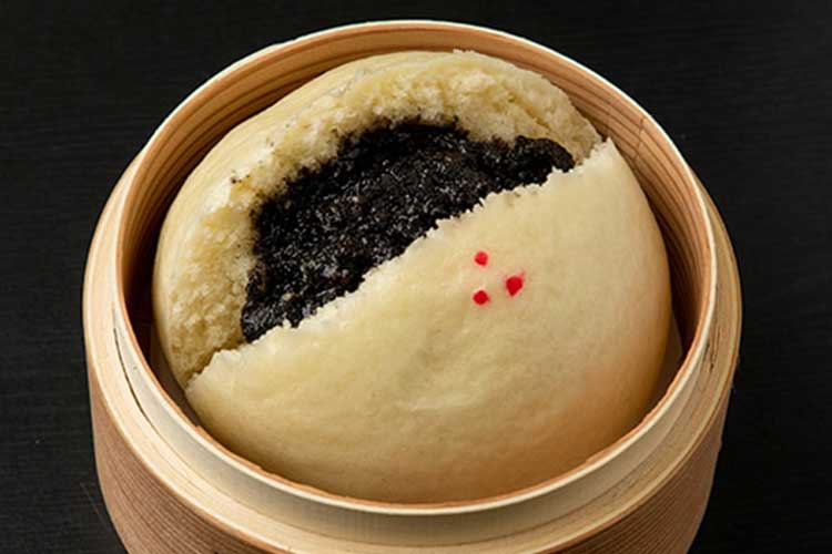 金豚シリーズ 黒ごまあんまん(1個入り)